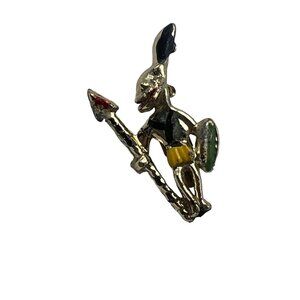 Vintage Knight Aboriginal Man Brooch Silver Tone and Enamel Pin‎